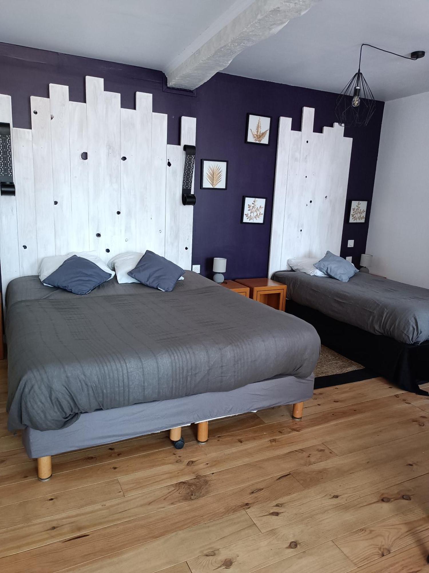 Les 2 Tours Hotell Chenay  Eksteriør bilde